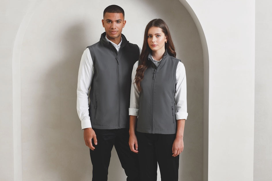 Get 10% off gilets, fleeces and soft shells at ScrubsUK.com Stay warm with us this winter 💜